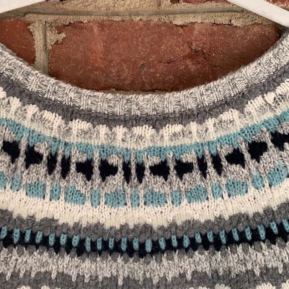 Ann Taylor Loft Fair Isle inspired sweater - Picture 2 of 8